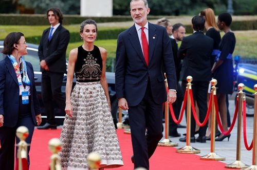 Οι royals στο Παρίσι για τους Ολυμπιακούς Αγώνες: Οι κομψές εμφανίσεις της Λετίσια, της Σαρλίν και της Mary της Δανίας