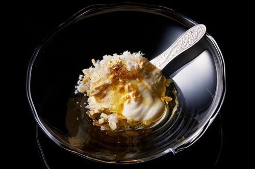 Αυτό είναι το ακριβότερο παγωτό του κόσμου και η μια μπάλα κοστίζει 6.700 δολάρια