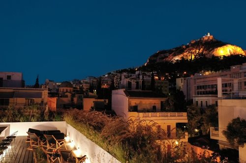 Summer In The City: Rooftop drinking σε μία νέα όαση δροσιάς με απρόσκοπτη θέα στον Λυκαβηττό