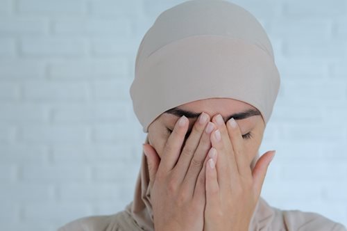 Τρανσέξουαλ μουσουλμάνα μήνυσε τον φίλο της γιατί κράτησε το μόριό της