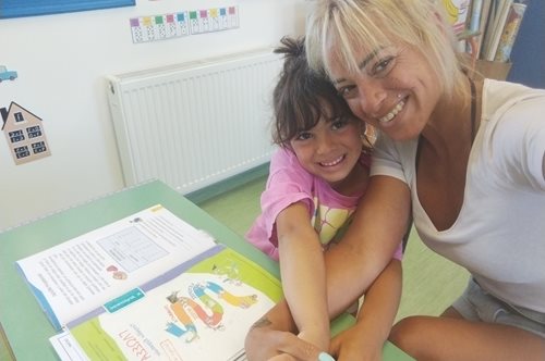 Δασκάλα στην Ηρακλειά έχει την κόρη της μοναδική μαθήτρια στο δημοτικό όπου διδάσκει