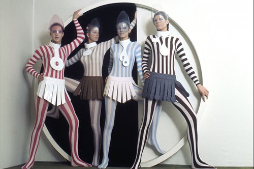 Pierre Cardin: O φουτουριστής της Μόδας που 