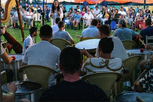 Φυλακές Κορυδαλλού: όταν παρακολουθήσαμε τη μοναδική συναυλία των κρατούμενων πίσω από τις πόρτες ασφαλείας