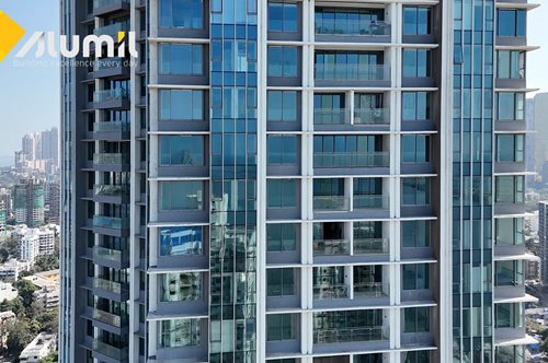 ALUMIL: Ισχυρή Παρουσία στην Ινδία με Εμβληματικά Έργα σε Mumbai και Surat