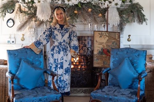 Οι κουρτίνες του Μπάκιγχαμ γίνονται πολυτελή κιμονό  με εντολή του βασιλιά Καρόλου