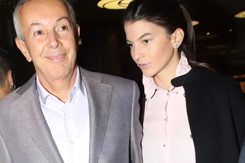 Δανάη Κούστα: Η όμορφη κόρη του εφοπλιστή Γιάννη Κούστα σε βραδινή έξοδο με τη μητέρα της, Σοφία Γιαννικοπούλου