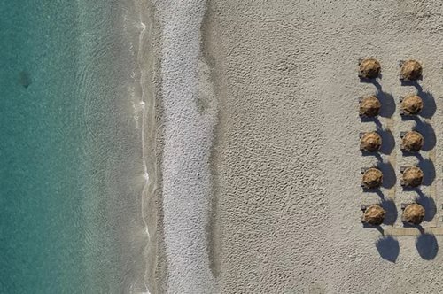 Dopamine travel: Η νέα εμπειρία στον τουρισμό με τις Mindfull Weeks σε Μύκονο και Χανιά