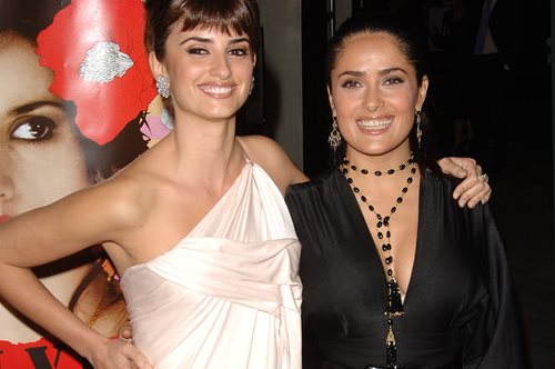 Σάλμα Χάγιεκ και Πενέλοπε Κρουζ, αγκαλιά με τους μπαμπάδες τους