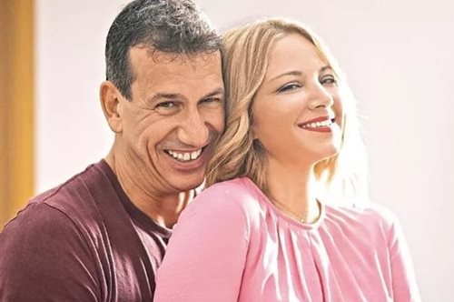 Νάνσυ Ζαμπέτογλου: Το σπίτι της στην Αθήνα & η ξεχωριστή γωνιά του συζύγου της Νάσου Γαλακτερού