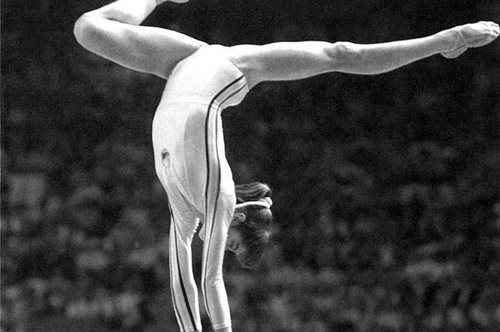 Νάντια Κομανέτσι: Το τέλειο δεκάρι, τα βασανιστήρια από τον γιο του δικτάτορα Τσαουσέσκου και η απόπειρα αυτοκτονίας