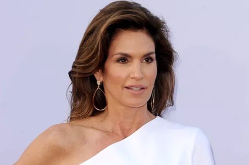 Πώς να βελτιώσεις την όψη ρυτίδων και λεπτών γραμμών στην επιδερμίδα με φυσικό τρόπο (και χωρίς νυστέρι)