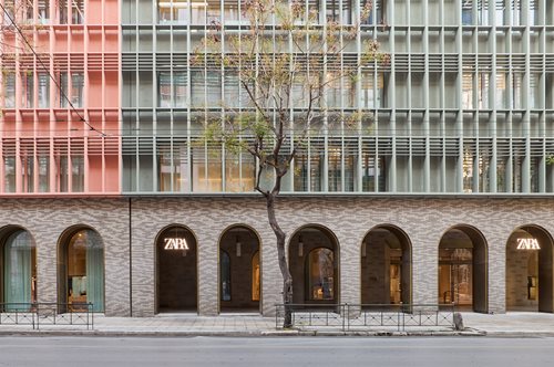 Η ZARA αποκαλύπτει το νέο της κατάστημα στο εμβληματικό κτήριο του 