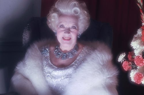 Μπάρμπαρα Κάρτλαντ: Η συγγραφέας διέκοψε τον αρραβώνα της όταν έμαθε τι είναι το σεξ