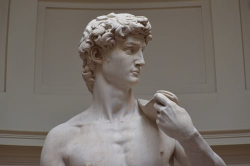 Δαβίδ του Μιχαήλ Άγγελου: Πώς καθαρίζουν το διάσημο άγαλμα στη Φλωρεντία