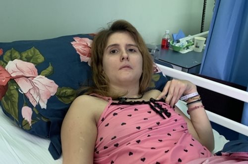 Ποιος θα ακούσει την κραυγή αγωνίας της μάνας της Μυρτούς από την Πάρο; 