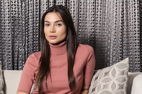 How to Flex your Hair: Το viral styling tool που θα σου χαρίσει τα πιο κομψά χτενίσματα