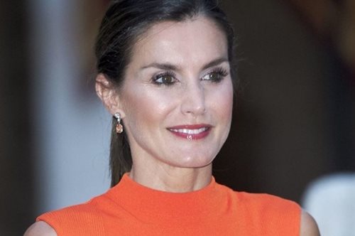 Βασίλισσα Λετίσια: Το φόρεμά της είναι το απόλυτο inspo της Άνοιξης