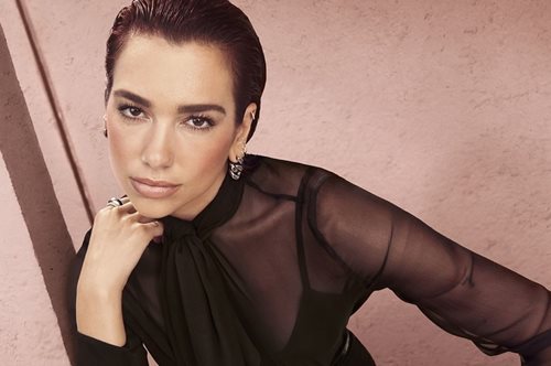 Beauty Insider's Favourites: Τα viral προϊόντα που θα σου χαρίσουν το πιο δροσερό και φρέσκο μακιγιάζ