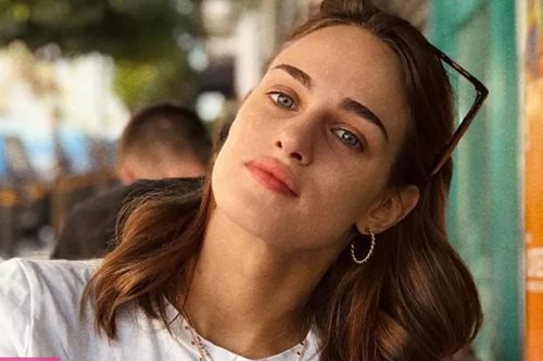 Η Μαρία Βοσκοπούλου μας δείχνει το διαμέρισμά της: Ολόλευκο με ξύλινα στοιχεία