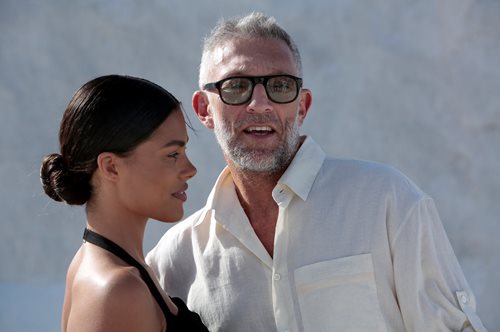 Jacquemus: Το εντυπωσιακό σόου μέσα στα αλμυρά βουνά της Αρλ