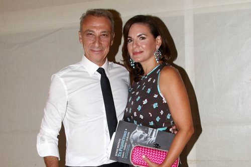 Όλγα Κεφαλογιάννη: Υπέρκομψη με εμπριμέ μάξι φόρεμα στο Ηρώδειο