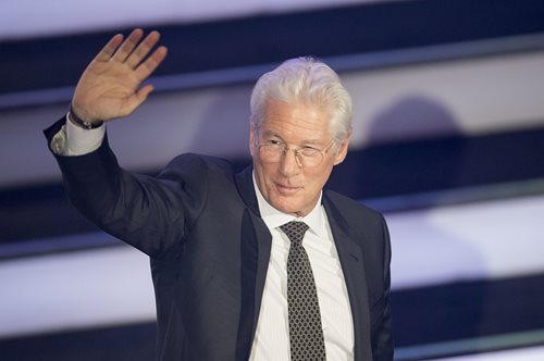 Ρίτσαρντ Γκιρ: Εσπευσμένα στο νοσοκομείο με πνευμονία