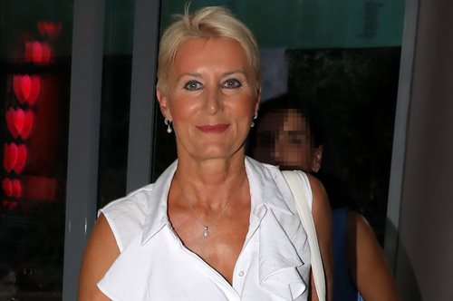 Η σπάνια δημόσια εμφάνιση της Νατάσας Παζαΐτη με την κούκλα κόρη της, Αλίκη