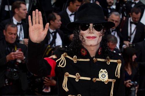 Μάικλ Τζάκσον: Ολα τα παιδιά του ποπ σταρ, σε μία πολύ σπάνια εμφάνιση στο Λονδίνο