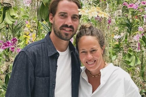 H Νίνα Φλορ στα κίτρινα, σε privé δείπνο στο Λονδίνο