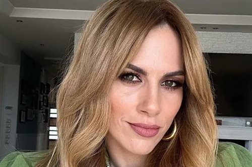 Σαν κοριτσάκι: Η Ντορέττα Παπαδημητρίου λίγο πριν τον γάμο της με τον Κώστα Πηλαδάκη το 2004