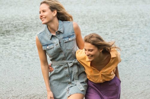 Η νέα καμπάνια της Pink Woman για την Άνοιξη 2023