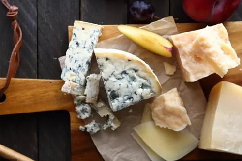 Γιορτάζουμε την τυρινή εβδομάδα με ιδιαίτερες προτάσεις ελληνικών τυριών