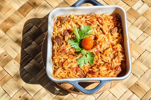 Παϊδάκια και ολίγη από γιουβέτσι: Τέσσερα ελληνικά πιάτα στα 50 καλύτερα του κόσμου