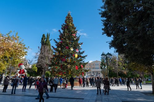 Πλούσιο και διασκεδαστικό το πρόγραμμα του Δήμου Αθηναίων για τις γιορτές
