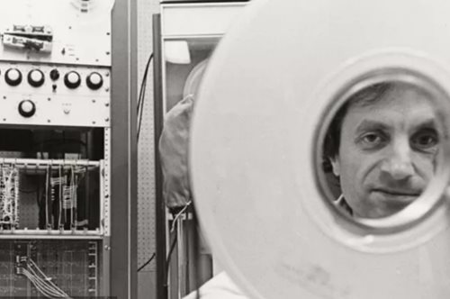 Ιάννης Ξενάκης: Ο πιο ανήσυχος Έλληνας δημιουργός τιμάται στο ΕΜΣΤ