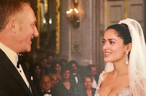 Η 57χρονη Σάλμα Χάγιεκ σε άγνωστες φωτογραφίες από το γάμο της με τον μεγιστάνα Φρανσουά-Ανρί Πινό