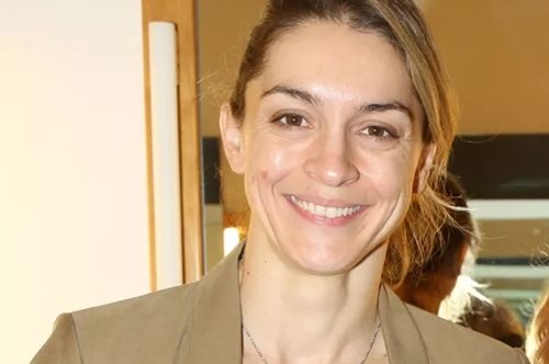 Γιούλικα Σκαφιδά: Φωτογραφίζει τον γιο της Άγγελο της στο σπίτι της