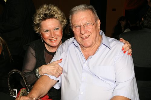 59 χρόνια πριν: Κώστας Βουτσάς και Έρρικα Μπρόγιερ στον κομψό γάμο τους με κουμπάρα την Σμαρούλα Γιούλη