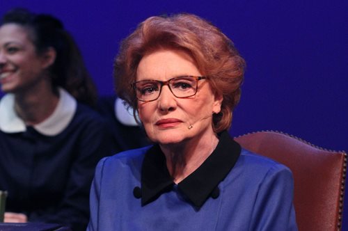 Η Μάρω Κοντού σε βραδινή έξοδο με το πιο πολυσυζητημένο χρώμα της φετινής σεζόν