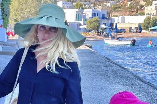 Το καλοκαίρι της Ελένης Μενεγάκη | Τα ωραιότερα beach looks της