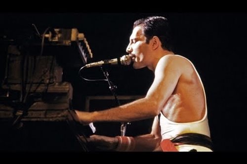 Φρέντι Μέρκιουρι: Το πιάνο του πουλήθηκε 2 εκατομμύριο ευρώ