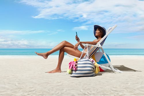 Θέλεις fluffy και πεντακάθαρες πετσέτες θαλάσσης; Ακολούθησε τις 4 αυτές συμβουλές