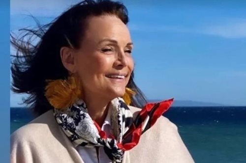 Κορίνα Τσοπέη: Στα 80 επιστρέφει ως μούσα σε ημερολόγιο για το 2024