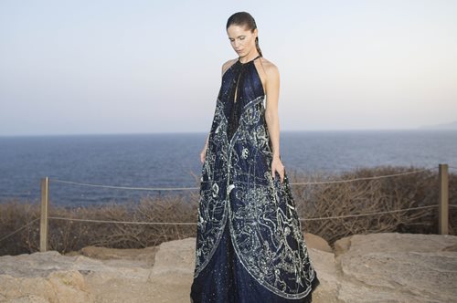 Ευγενία Νιάρχου: Σαν Αιγύπτια θεά στις Πυραμίδες