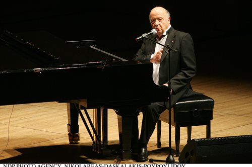 Μίμης Πλέσσας: Πού και πότε θα γίνει η κηδεία του μεγάλου συνθέτη