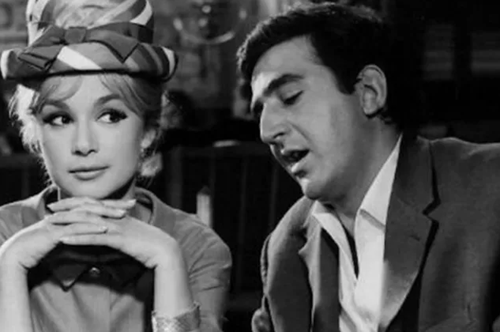 Αλίκη Βουγιουκλάκη: Από ποιο άρωμα ξόδευε ένα μπουκάλι την εβδομάδα;