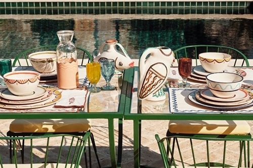 Ancient Greek Sandals: Η νέα homeware συλλογή αγκαλιάζει την Κεραμική Τέχνη