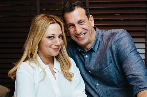 Νάνσυ Ζαμπέτογλου: Αγκαλιά με την κόρη της Σοφία και τον γιο του Νάσου Γαλακτερού, Παύλο