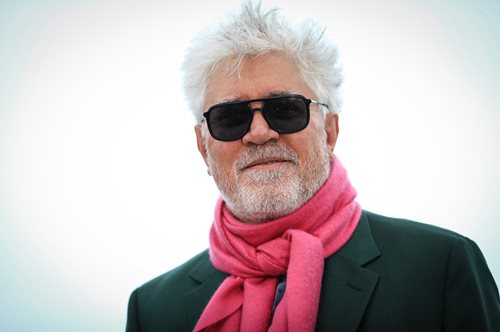 Ο Πέδρο Αλμοδόβαρ εκπλήσσει ως πρωταγωνιστής