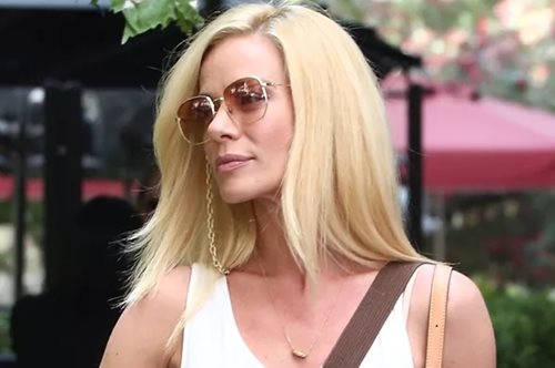 H Ζέτα Μακρυπούλια φόρεσε το ιδανικό φόρεμα για καλοκαιρινά cocktail nights